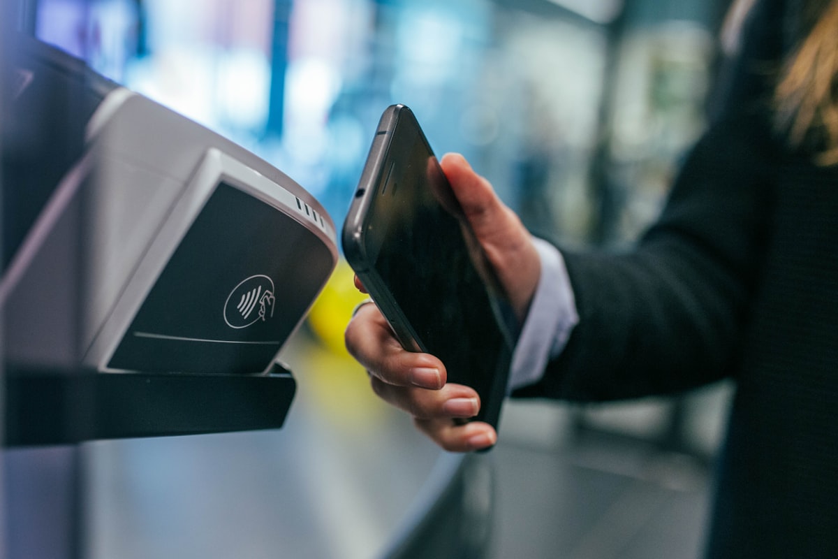Contactless mobile payment at a terminal